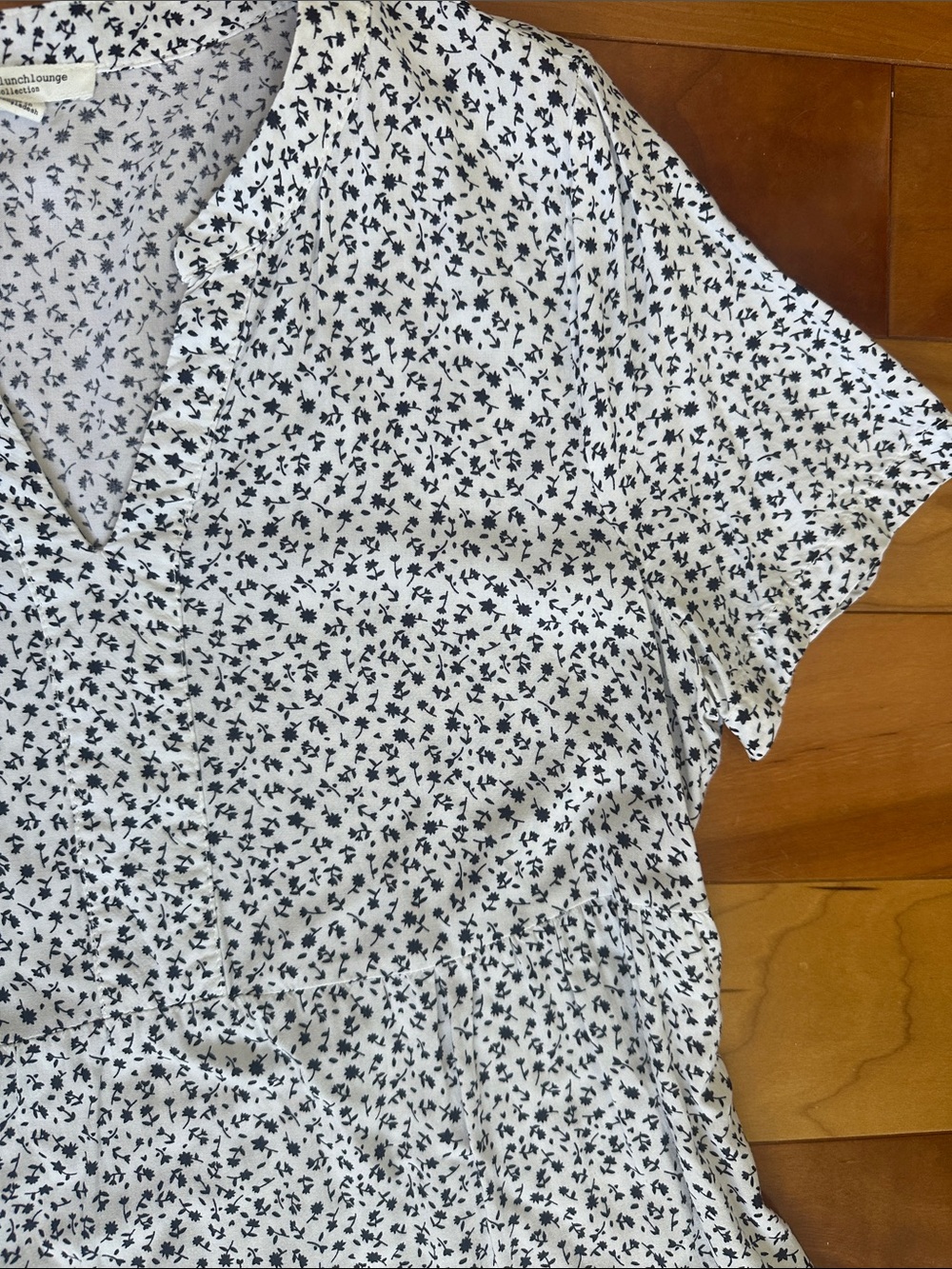 beachlunchlounge White Dress with Black Ditsy Floral Print - Picture 3 of 4